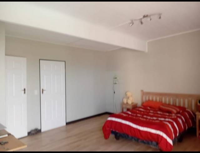 5 BEDROOM HOUSE FOR SALE IN MTUNZINI
